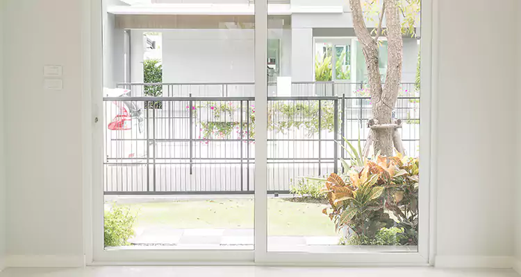 Balcony Screen Door Repair in Golden Gate, FL