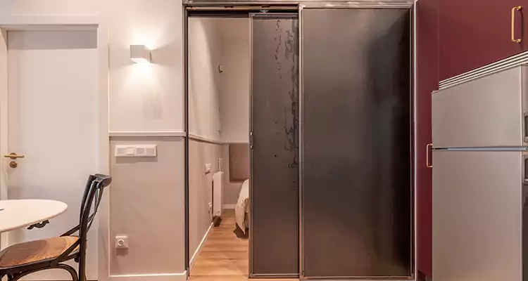 We Fix Closet Sliding Door in Golden Gate, FL 