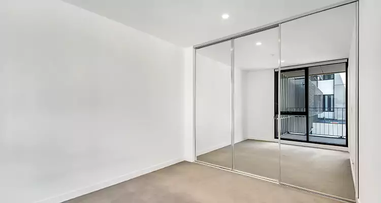Why Homeowners Choose Us for Sliding Mirror Door Replacement in Golden Gate, FL