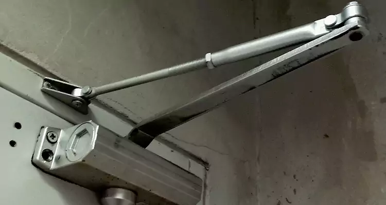 Door Closer Oil Leak Repair in Golden Gate, FL