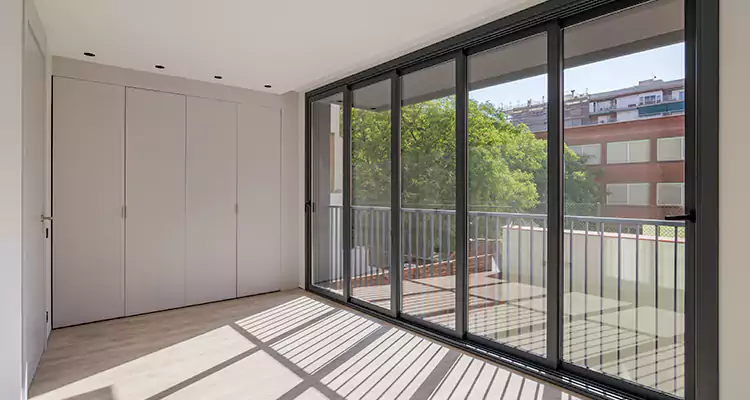 Fix Sliding Screen Door Track in Golden Gate, FL